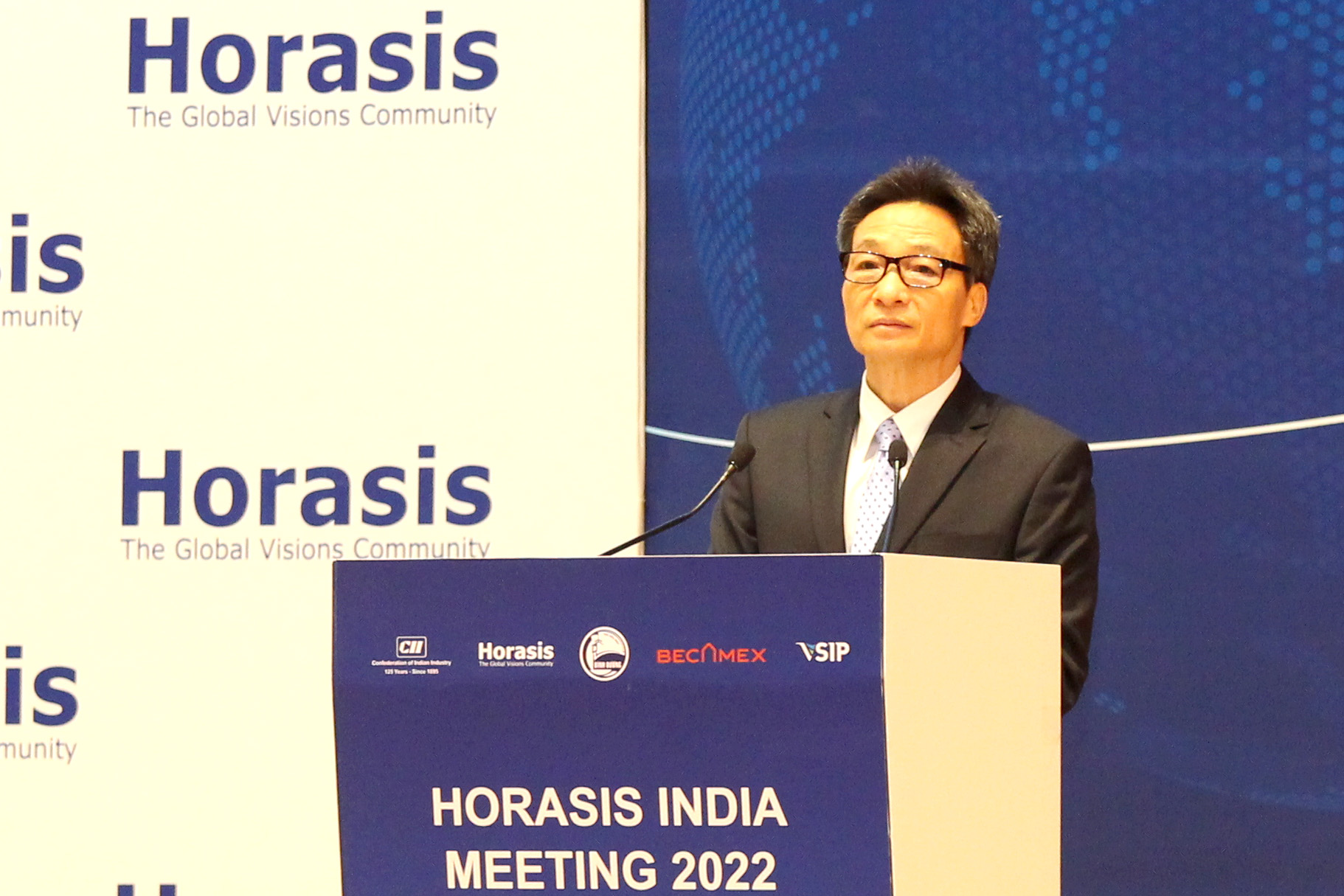 Phó Thủ tướng Vũ Đức Đam phát biểu tại Diễn đàn Hợp tác Kinh tế Ấn Độ Horasis năm 2022 (Ảnh H.Hào)